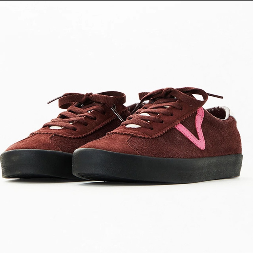NEW VANS BURGUNDY PINK LOW LACE UP SNEAKERS